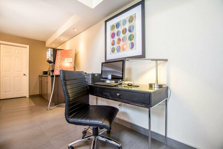 Hotel Comfort Inn