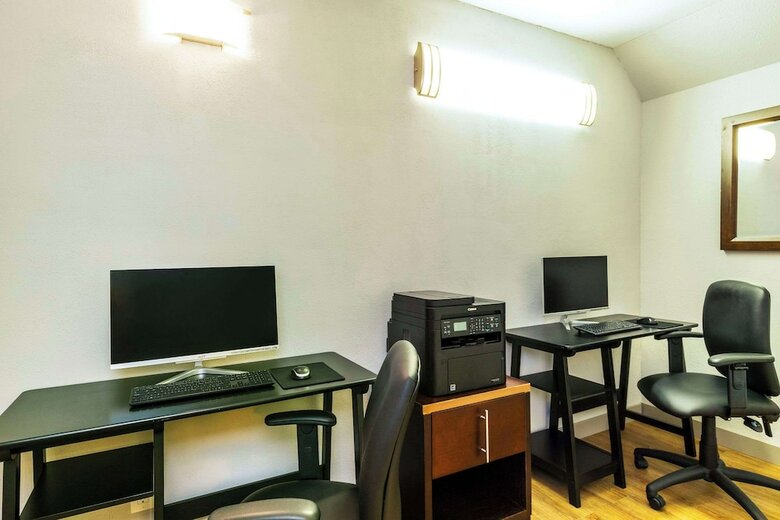 Hotel Comfort Inn And Suites