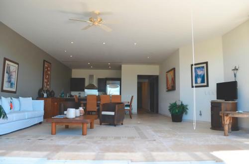 Apartamento Los Veneros Beachfront Luxury Residences