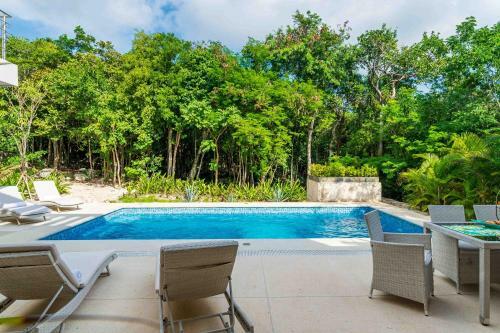 Casa Ave, Luxury & Resort Living