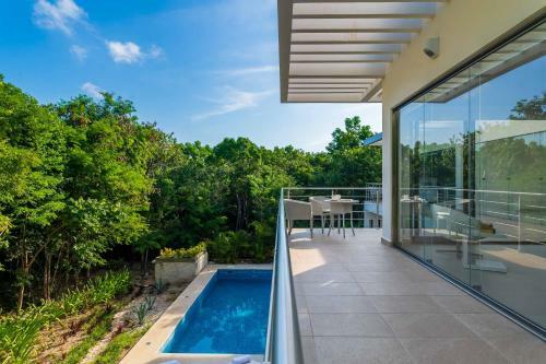 Casa Ave, Luxury & Resort Living
