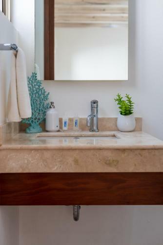 Casa Ave, Luxury & Resort Living