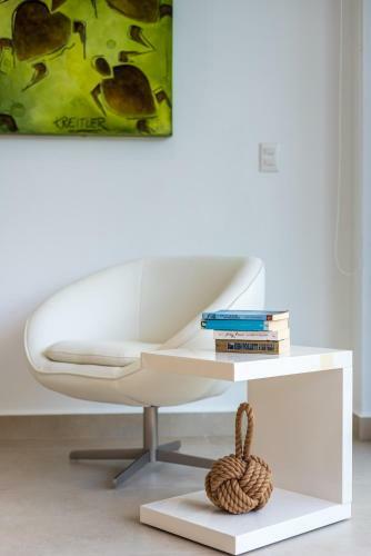 Casa Ave, Luxury & Resort Living