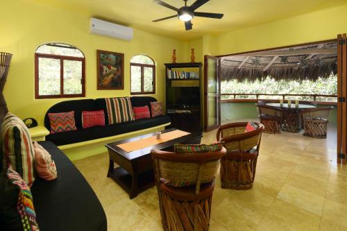 Hotel Los Almendros Sayulita