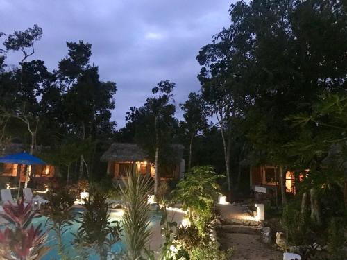 Bed & Breakfast Maya Eco Village