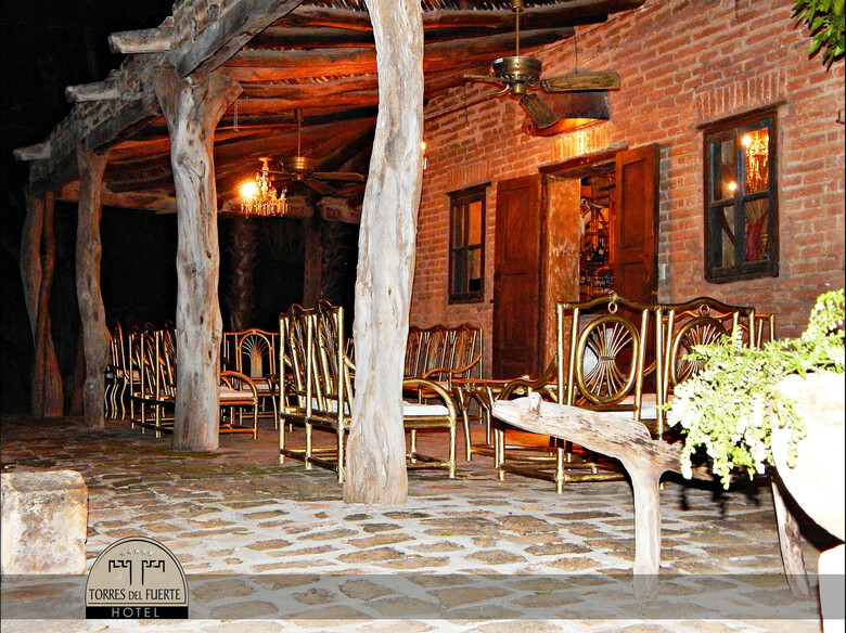 Hotel Torres Del Fuerte