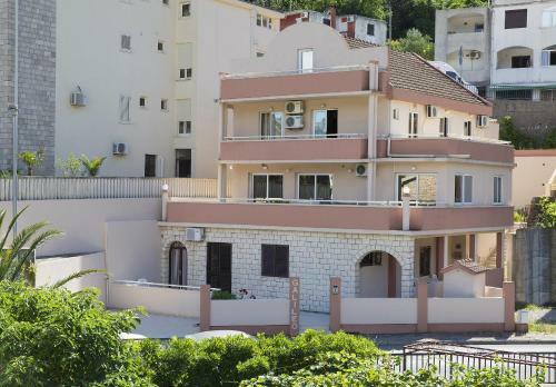 Apartamentos Vila Galileo