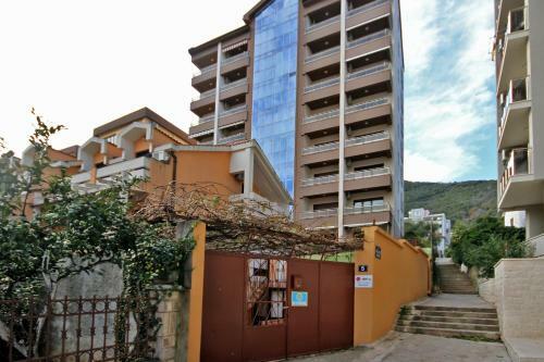 Apartment Gosposhtina 219