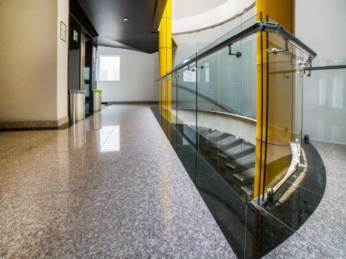 Hotel & Suites Ferri