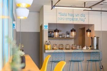 Apartamento The Host Business Suites