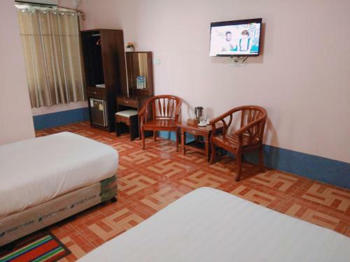 Man Shwe Li Hotel