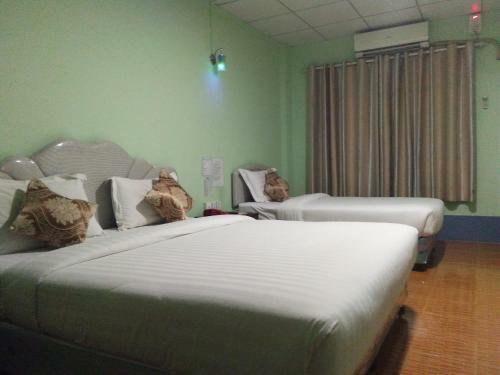 Man Shwe Li Hotel