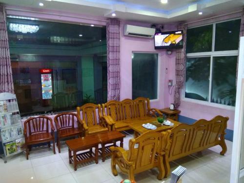 Man Shwe Li Hotel