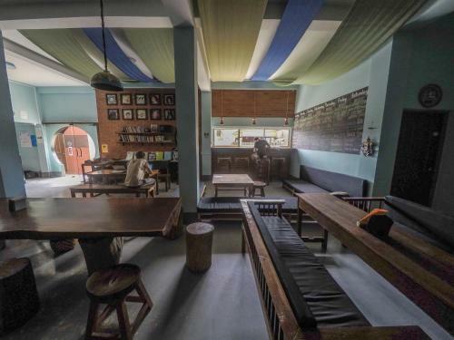 Song Of Travel Hostel