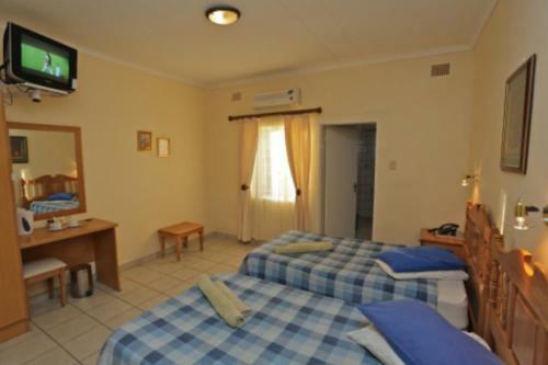 Hostal Schuetzenhaus Guesthouse