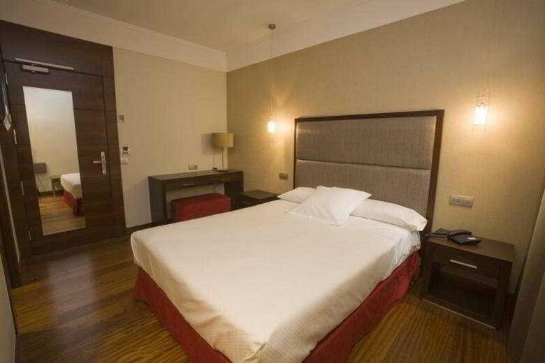 Hotel Compostela