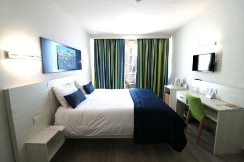 Hotel Santana