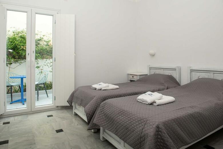 Hotel Cyclades