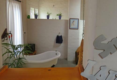 Bed & Breakfast Alternative Space B & B