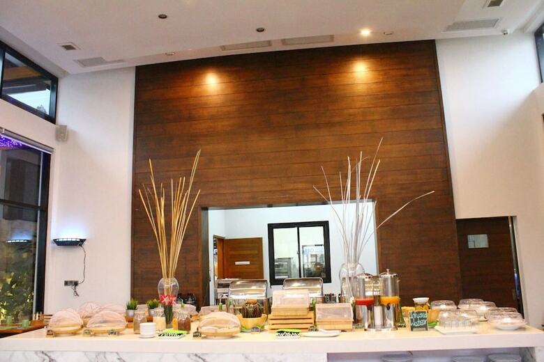 Mount Inle Hotel & Resorts