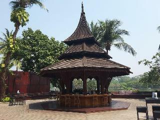 Kandawgyi Palace Hotel