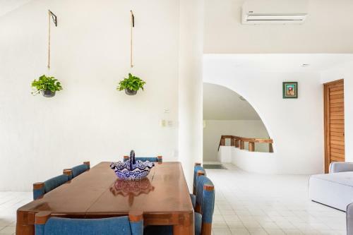 Homing Bird Casa Matuk