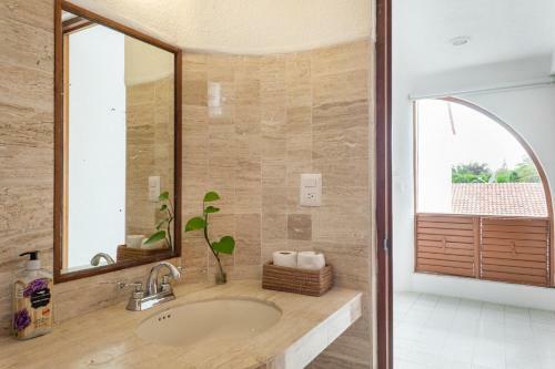 Homing Bird Casa Matuk