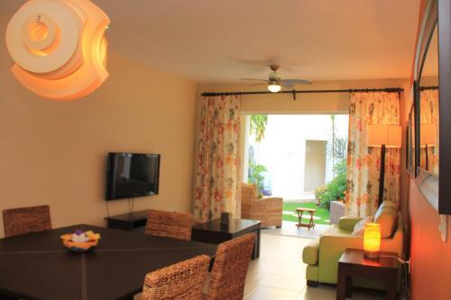 Apartamento 2 Bedroom Condo At Luna Maya