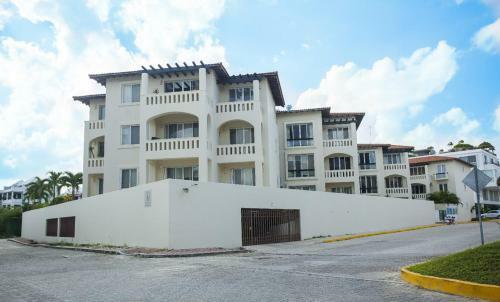 Apartamento 2 Bedroom Condo At Luna Maya