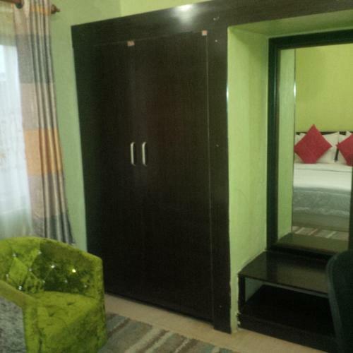 Hotel Nest Spa & Suites