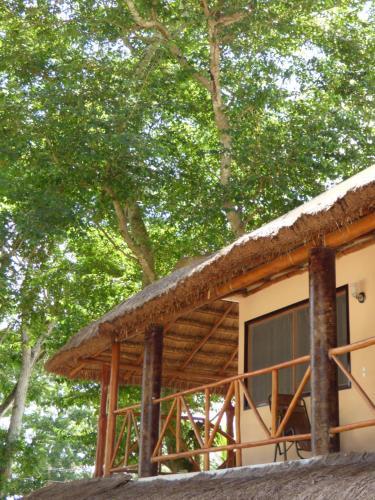 Hotel Caba�as Y Hostal Zoh Laguna