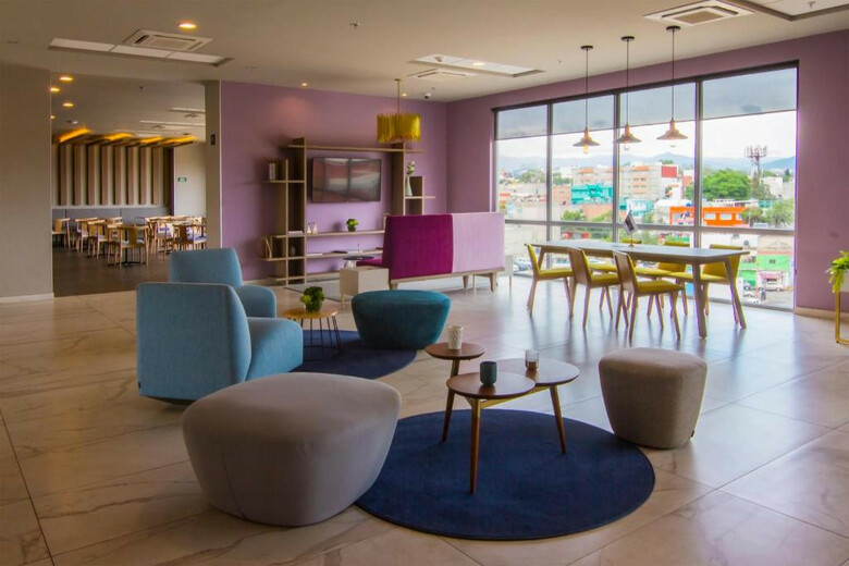 Hotel City Express Plus Mundo E