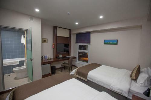 Ub Inn Hotel & Gallery