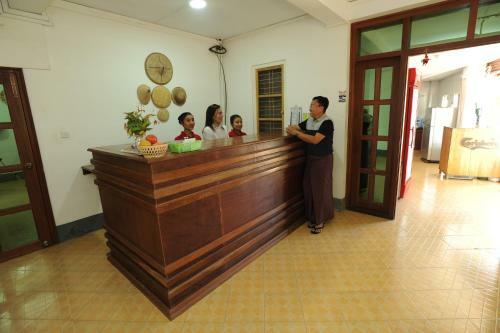 Albergue Ngapali Banyan (ii)