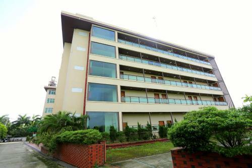 The Floral Breeze Hotel Yangon