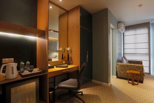 The Link Yangon Boutique Hotel