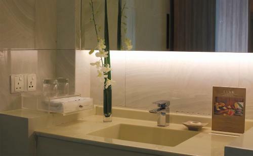 The Link Yangon Boutique Hotel