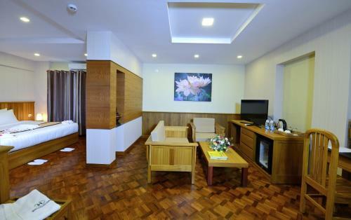 Hotel H Valley Yangon