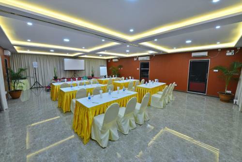Hotel H Valley Yangon