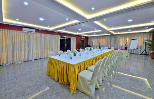 Hotel H Valley Yangon