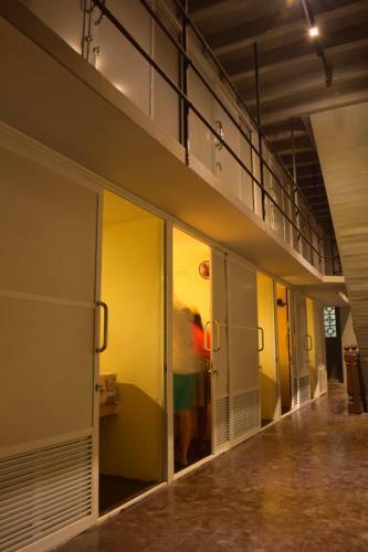 21 Hostel