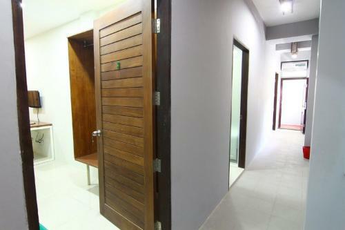 Green Acres Service Apartment