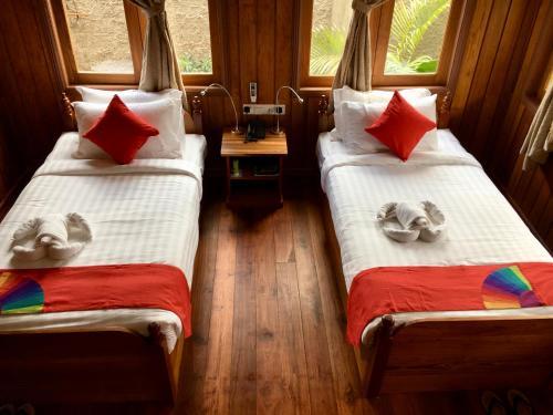 Inle Cottage Hotel