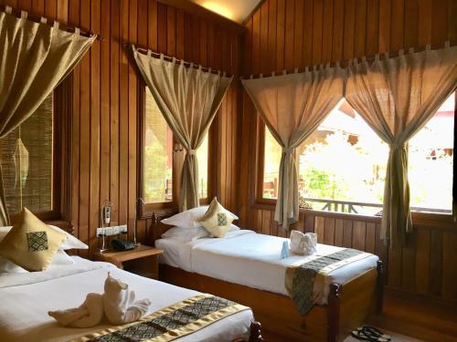 Inle Cottage Hotel