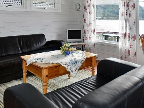 Holiday Home Rundereim