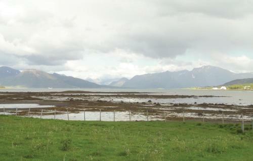 Two-bedroom Holiday Home In Sortland