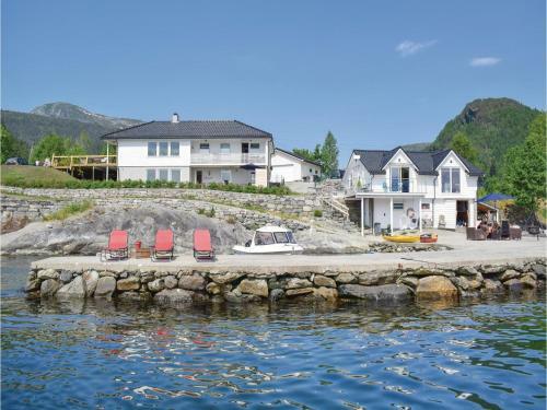 Two-bedroom Holiday Home In Strandebarm