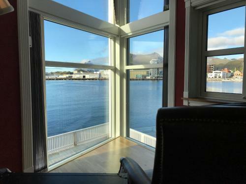 Lodge Rorbuanlegget Svolv�r Havn