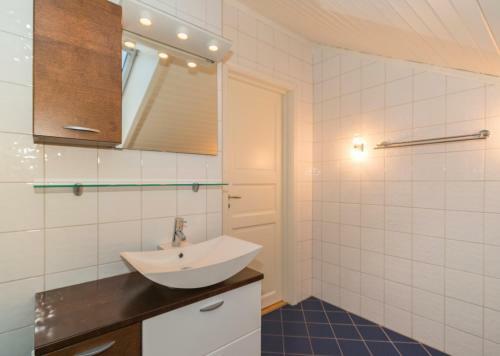 Lodge Rorbuanlegget Svolv�r Havn