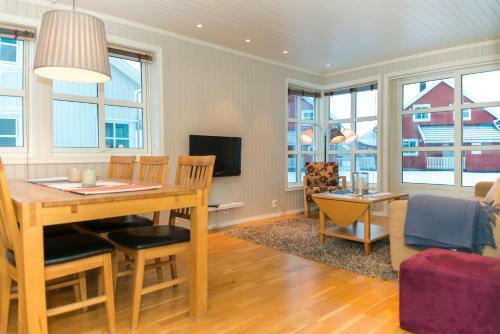Lodge Rorbuanlegget Svolv�r Havn
